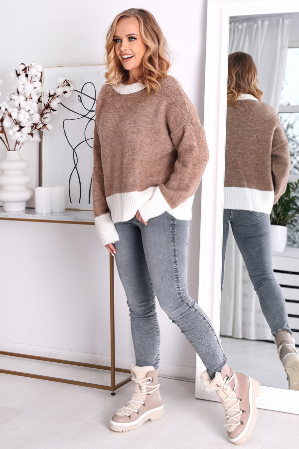 Krótki sweter z kontrastową oblamówką Latte
