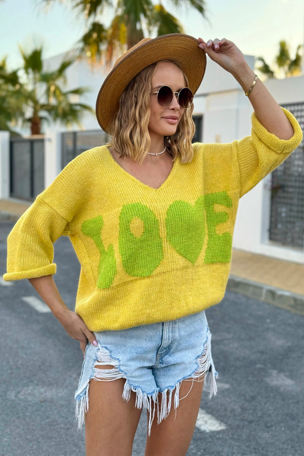 Sweter z napisem Love cytrynowo-limonkowy 1