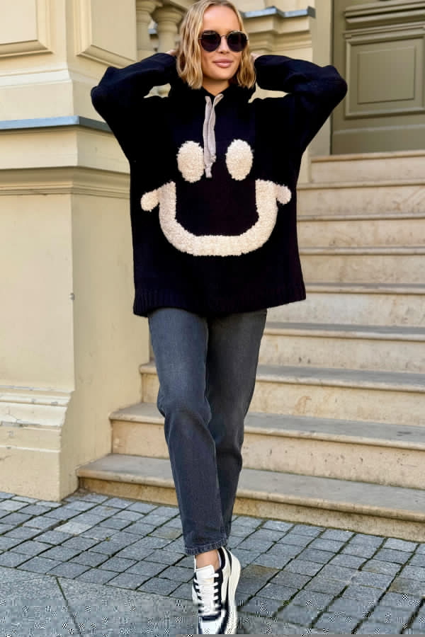 Sweter oversize kapturem Smiley Czarny