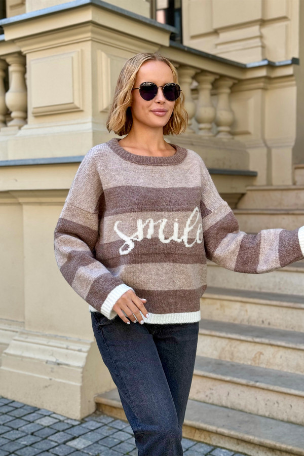 Sweter z napisem Smile Kakao 1